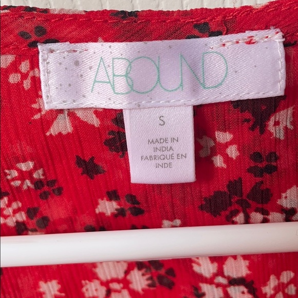 Red blouse ❣️😍 - Picture 3 of 3